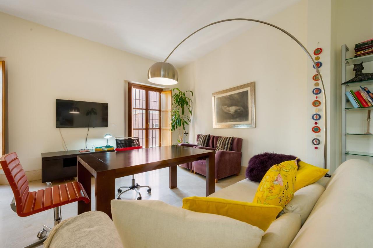 Large And Practic - 3bd 2bth- Arenal Séville